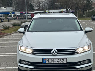 Volkswagen Passat foto 2