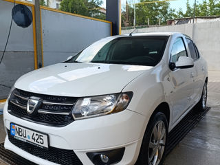 Dacia Logan foto 1