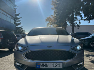 Ford Fusion foto 1