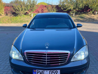 Mercedes S-Class foto 2