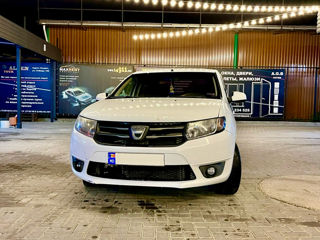 Dacia Logan foto 1