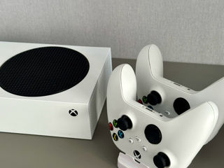 Xbox Series S 512 ГБ + две консоли! foto 2