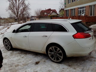 Opel Insignia foto 2