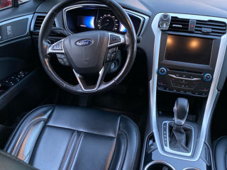 Ford Fusion foto 9