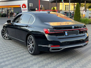 BMW 7 Series foto 3