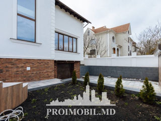 Spre vânzare casă cu 3 nivele 400 mp + 7 ari, în Dumbrava! foto 8