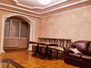 Apartament cu 4 camere, 94 m², Ciocana, Chișinău foto 2