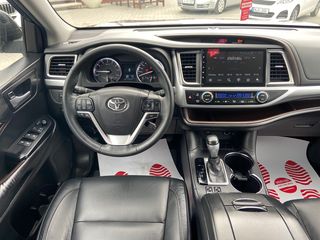 Toyota Highlander foto 11