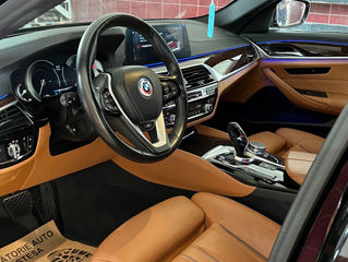 BMW 5 Series foto 5