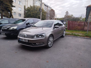 Volkswagen Passat foto 1