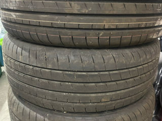 235 55 18 Goodyear Eagle F1 foto 2