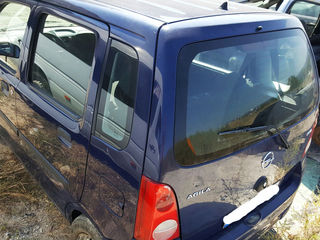 Opel Agila foto 3