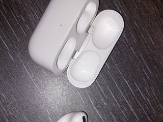 продам Левый наушник Airpods Pro A2084 с кейсом foto 2