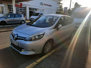 Renault Grand Scenic foto 2