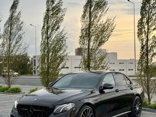 Mercedes E-Class foto 3