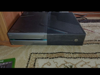 Se vinde xbox one halo edition