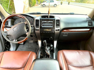 Toyota Land Cruiser Prado foto 4