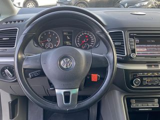 Volkswagen Sharan foto 12
