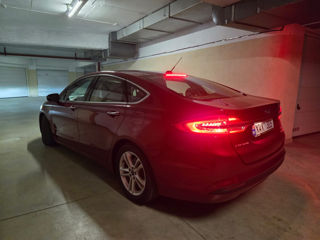 Ford Fusion foto 6