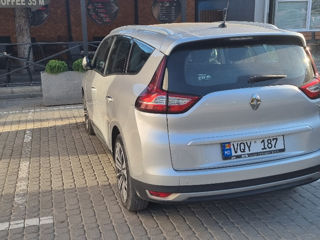 Renault Grand Scenic foto 2