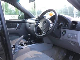 Kia piese 2.5 crdi razborca kia кия пиесе запчасти kia sorento 2,5 crdi dezmembrare разборка kia 2.5 foto 4