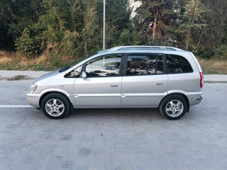 Opel Zafira foto 10