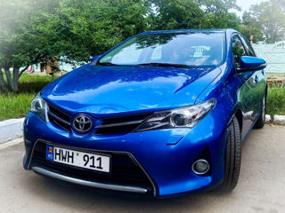 Toyota Auris foto 1