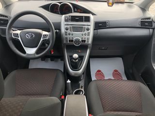 Toyota Verso foto 12