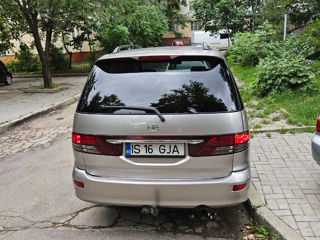 Toyota Previa foto 1