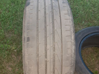 Vând 4 anvelope de vară R17 225/50 - 2 Roadstone, 2 Hankook, în stare bună,  80 % foto 6