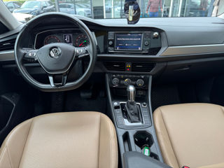 Volkswagen Jetta foto 9