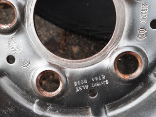 Железные диски  с шинами и колпачки.215/60r16.WVagen Transporter foto 5