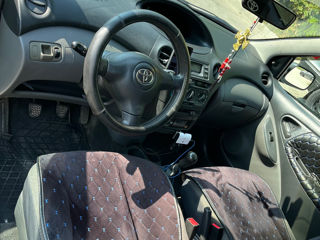 Toyota Yaris foto 5