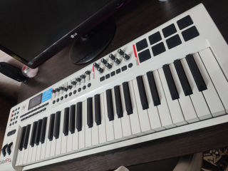 Продается Midi- клавиатура M-Audio AxiomPro 49 foto 2