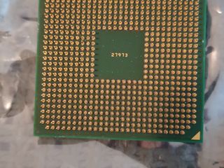se vinde AMD Sempron,Intel Celeron,intel Pentium 4,Mobile Intel Pentium 4 Processor - M 1.90 GHz, foto 2