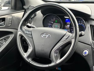 Hyundai Sonata foto 9