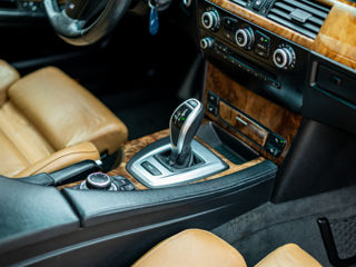 BMW 5 Series foto 5