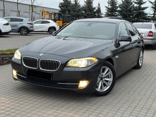 BMW 5 Series foto 4