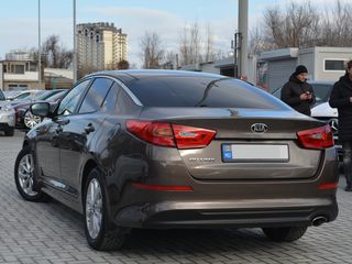 KIA Optima foto 3