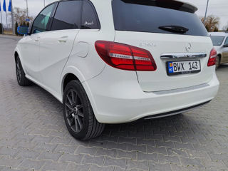 Mercedes B-Class foto 4