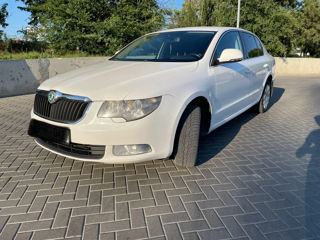 Skoda Superb foto 2