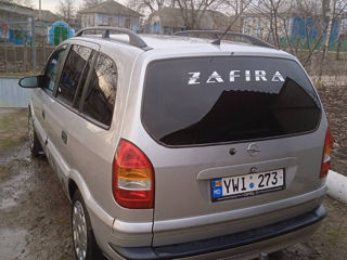 Opel Zafira foto 9