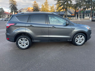 Ford Kuga foto 8