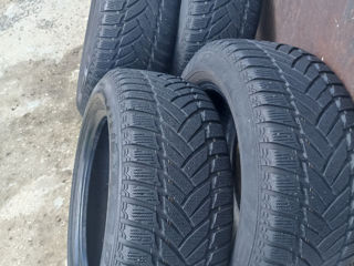 Dunlop!!! Roti iarna (шины зимние) 225/55 R16 foto 1