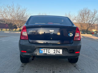 Dacia Logan foto 2