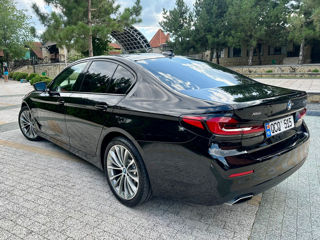 BMW 5 Series foto 4