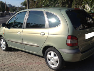 Renault Scenic foto 2