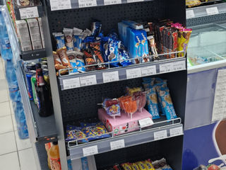 Se vinde frigidere, vitrine urgent,  cu prețul mai negociem.  foto 2