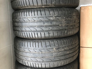 Jante cu anvelope Bridgestone 235/40 R19  pentru Audi