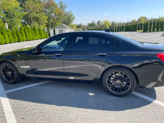 BMW 7 Series foto 7